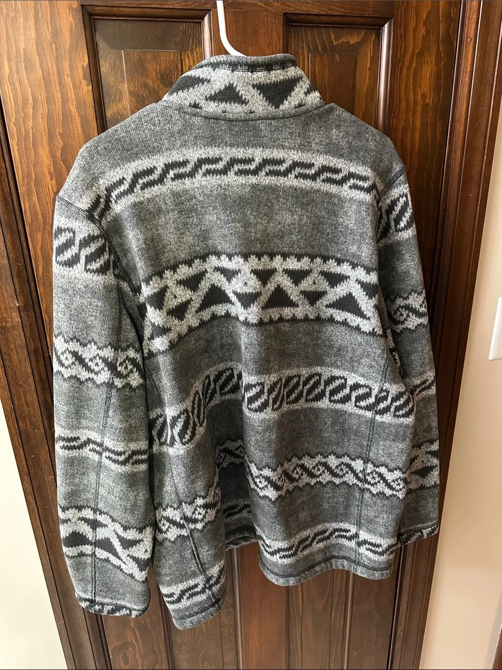 The North Face Men’s Gray Patterned Zip Pullover Sweater